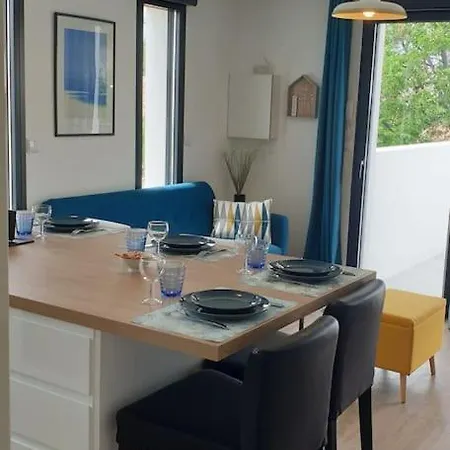 Kylian's Dream T4 Meuble 4 Etoiles 5mn Des Plages 아파트 페홀
